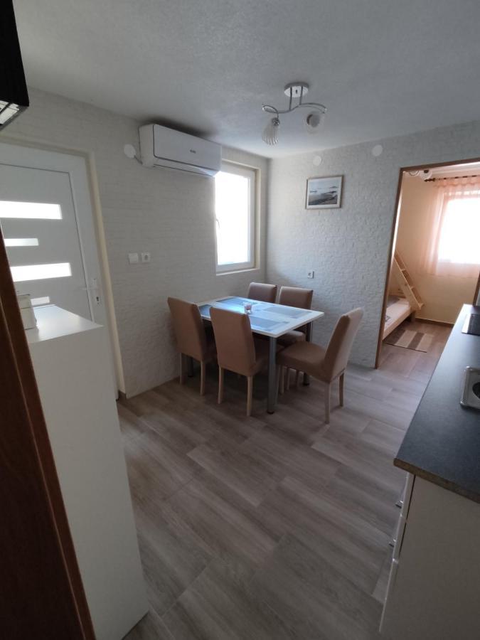 Apartmani Piskoric Vir Dış mekan fotoğraf