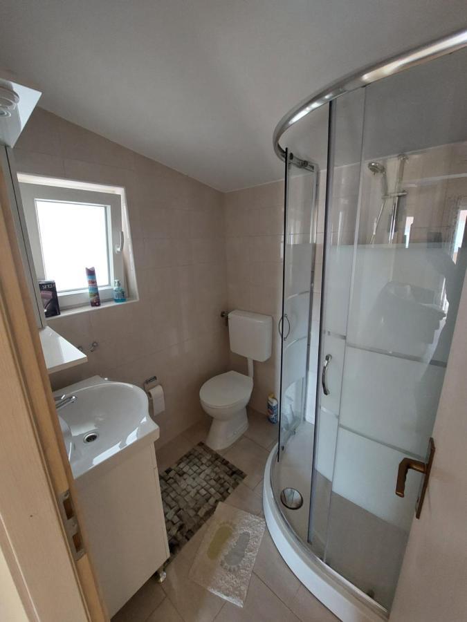 Apartmani Piskoric Vir Dış mekan fotoğraf