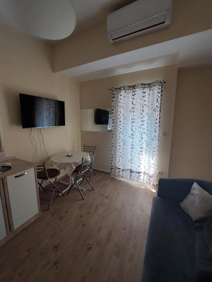 Apartmani Piskoric Vir Dış mekan fotoğraf